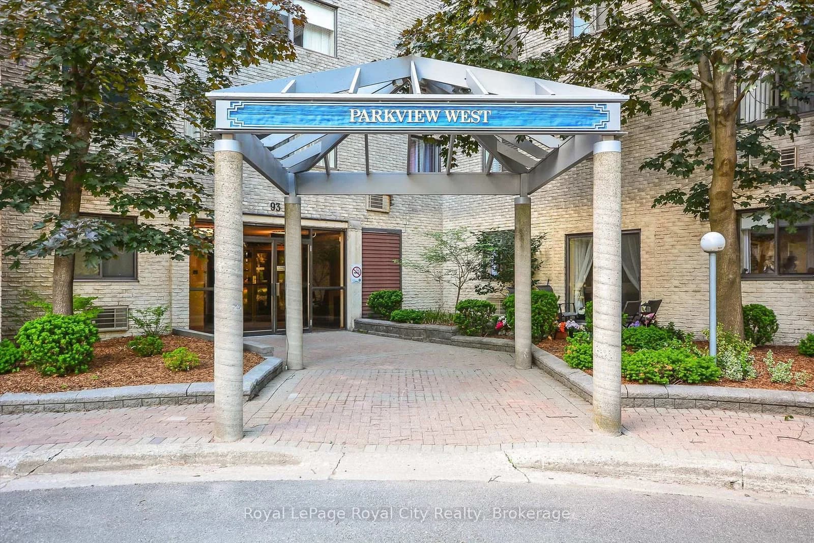 Westwood Road in Guelph · Willow West/Sugarbush/West Acres — photo 2