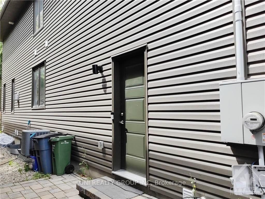 MOODIE Drive in Ottawa · Westcliffe Estates — photo 2