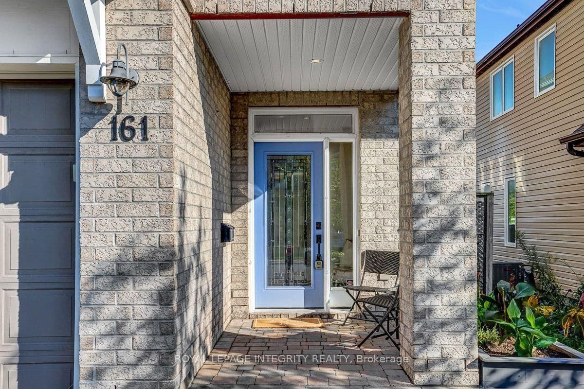 Mojave Crescent in Ottawa · Stittsville (North) — photo 3