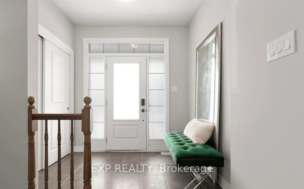 Knockaderry Crescent in Ottawa · Barrhaven - Half Moon Bay — photo 2