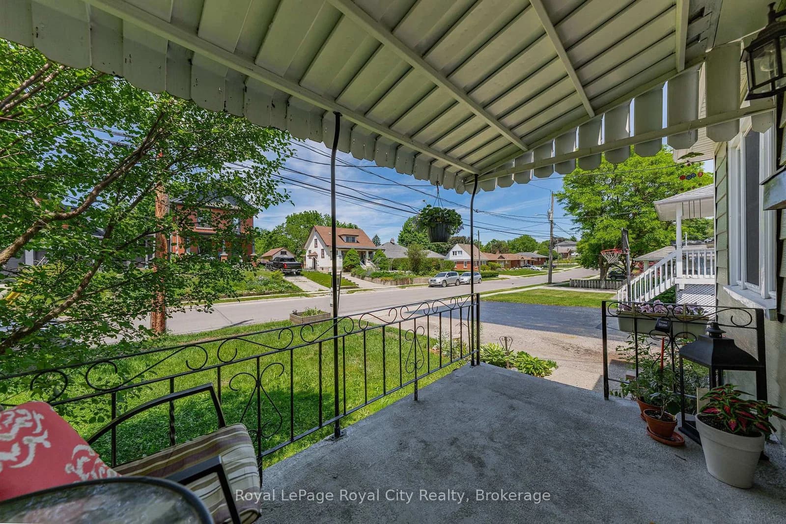 Grange Street in Guelph · St. George's — photo 2