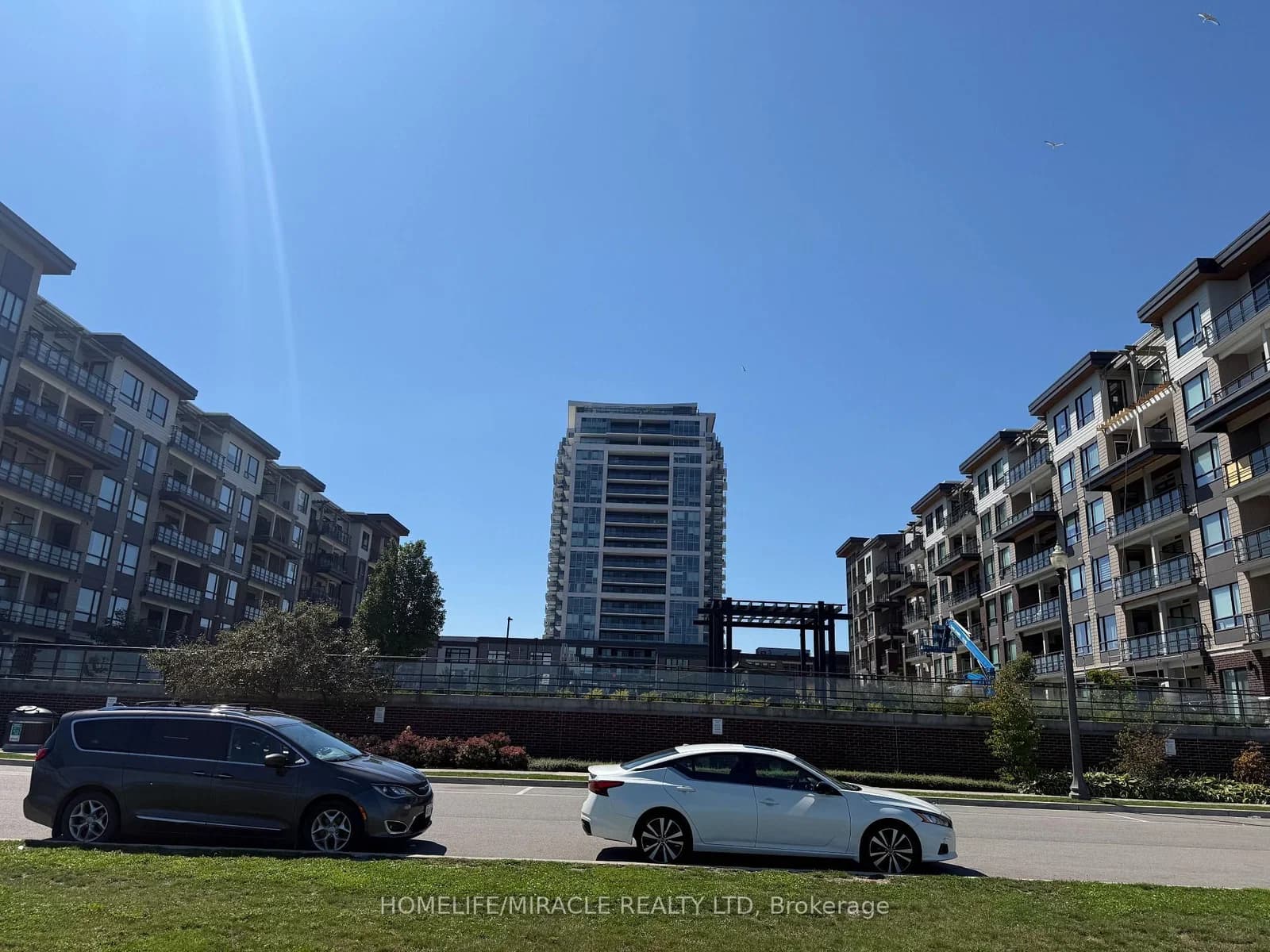 Winston Road in Grimsby · Grimsby Beach — photo 3