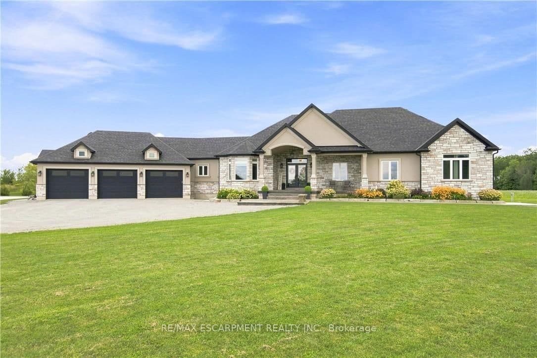MOORES Road in Haldimand · Haldimand — photo 3