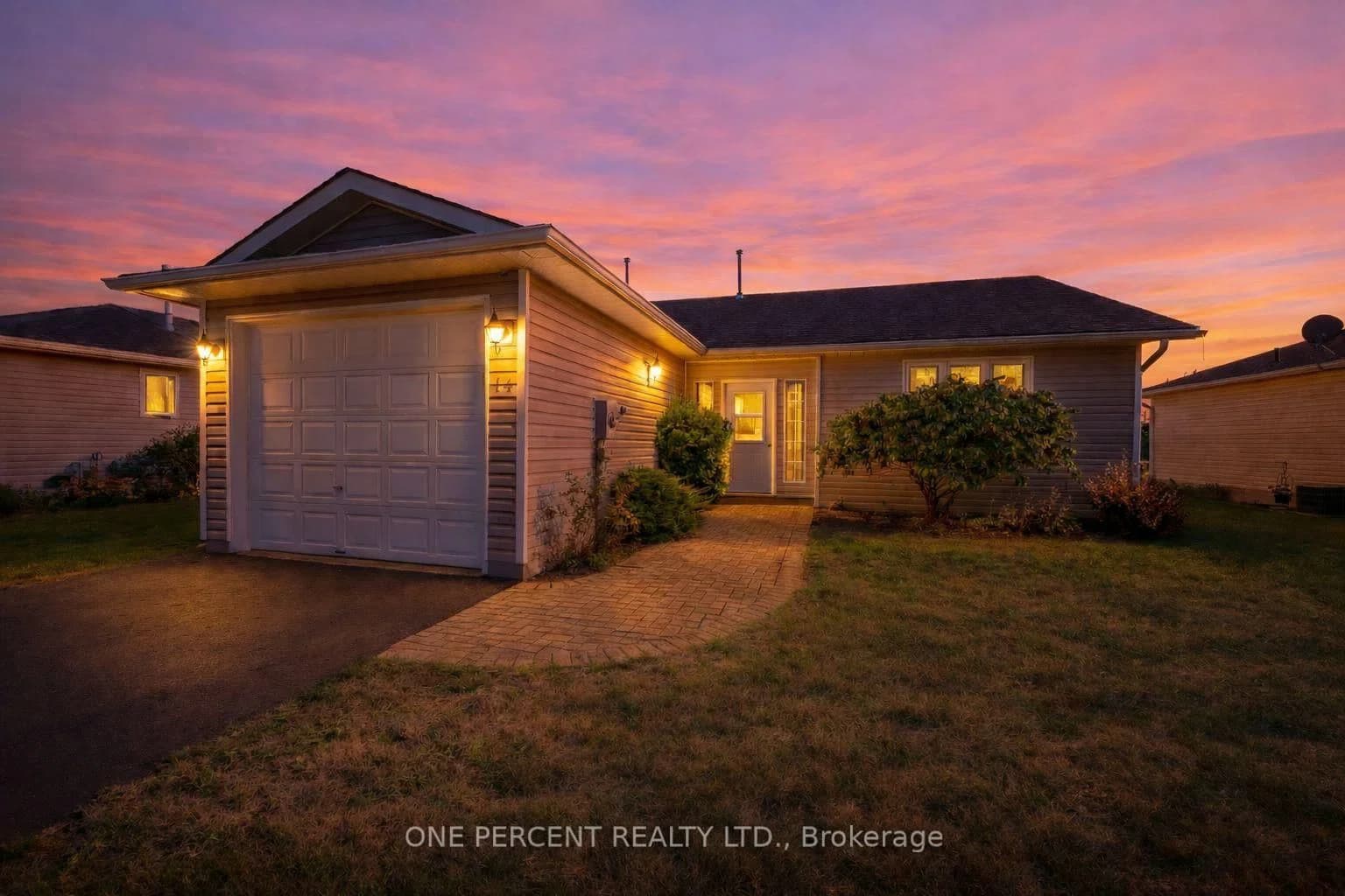 Elmdale Drive in Prince Edward County · Wellington Ward — photo 2