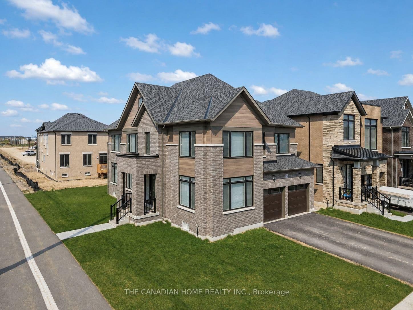 Blain Drive in Hamilton · Binbrook — photo 2
