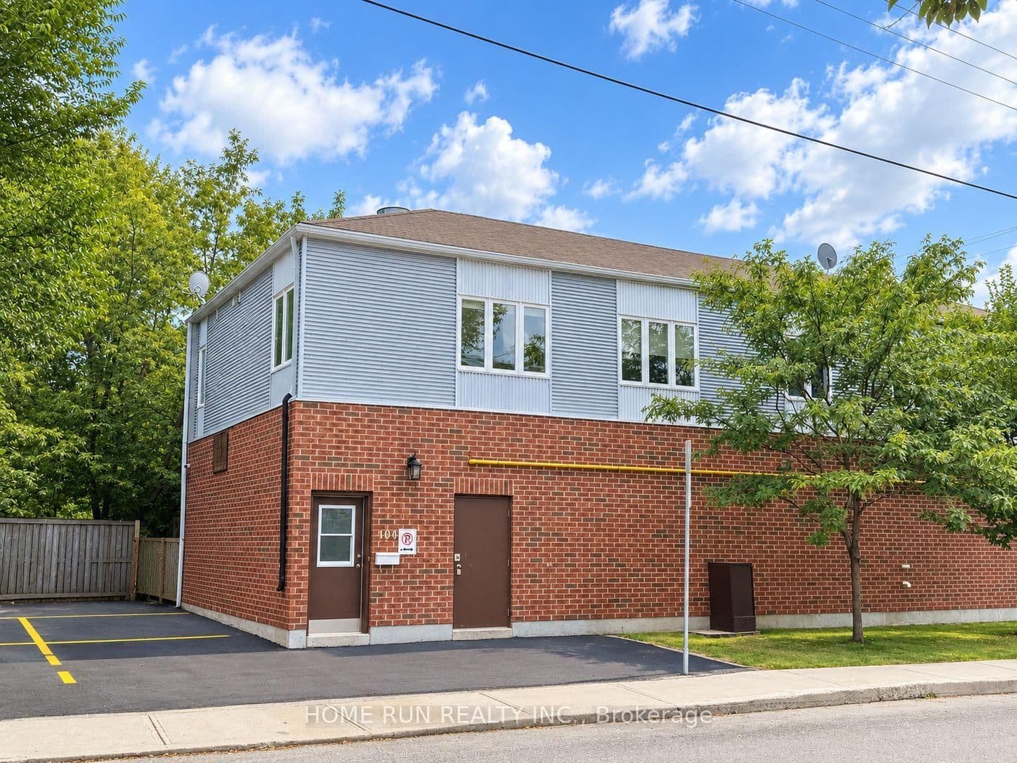 Photo of Blackburn Avenue in Ottawa · Sandy Hill