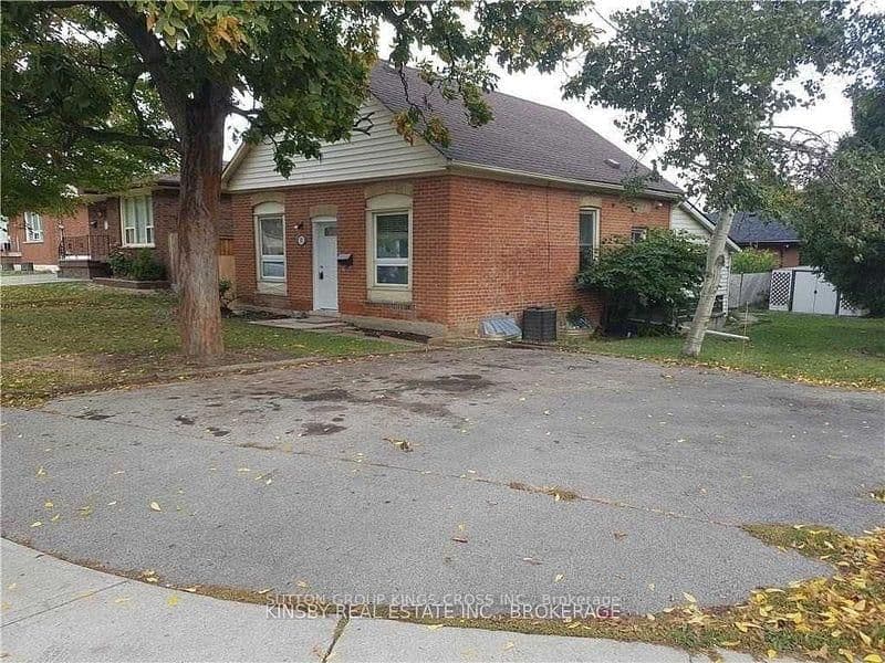 Limeridge Road in Hamilton · Greeningdon — photo 2