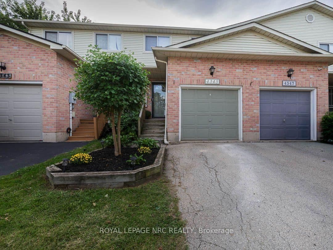 Beverley Crescent in Lincoln · Beamsville — photo 2