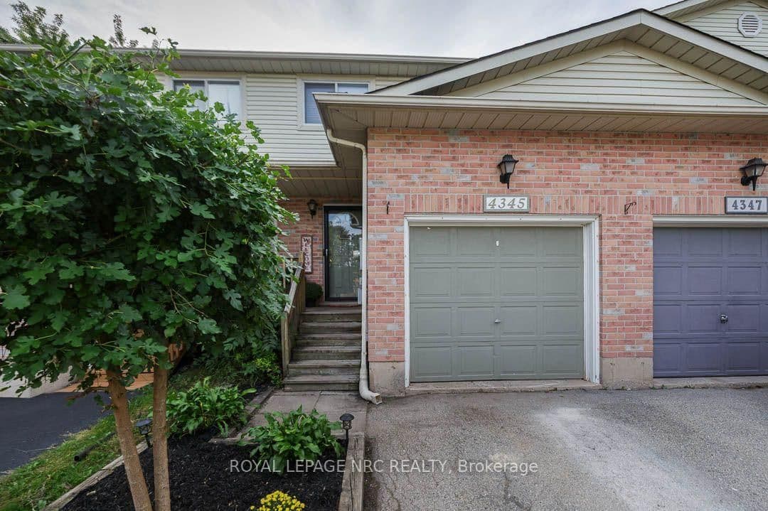 Beverley Crescent in Lincoln · Beamsville — photo 3