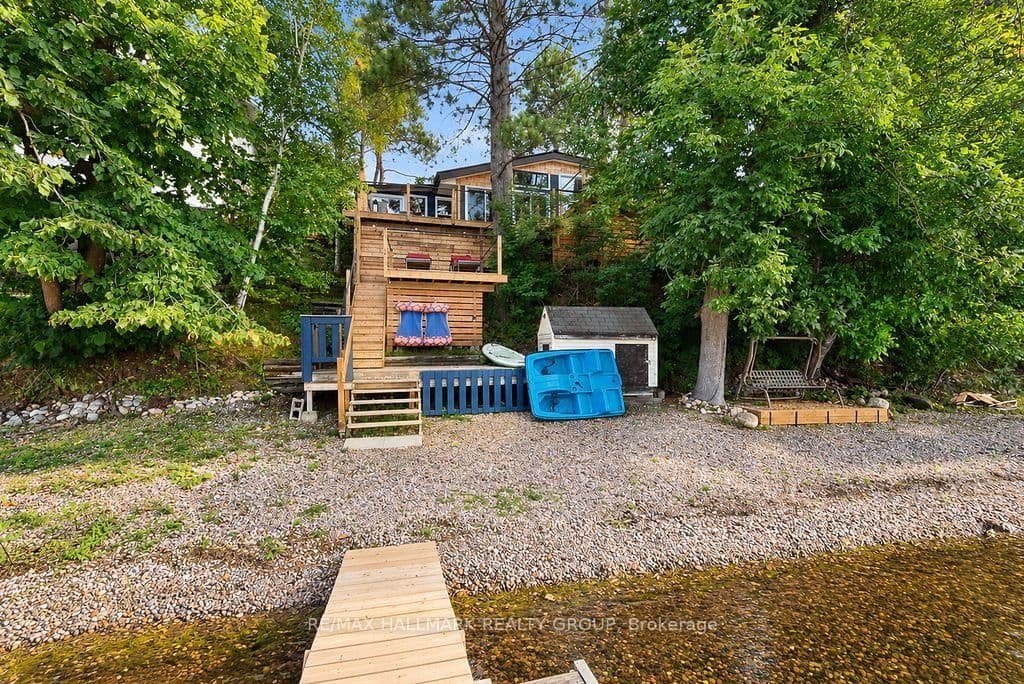 Island View Drive in Golden Lake · North Algona/Wilberforce Twp — photo 2