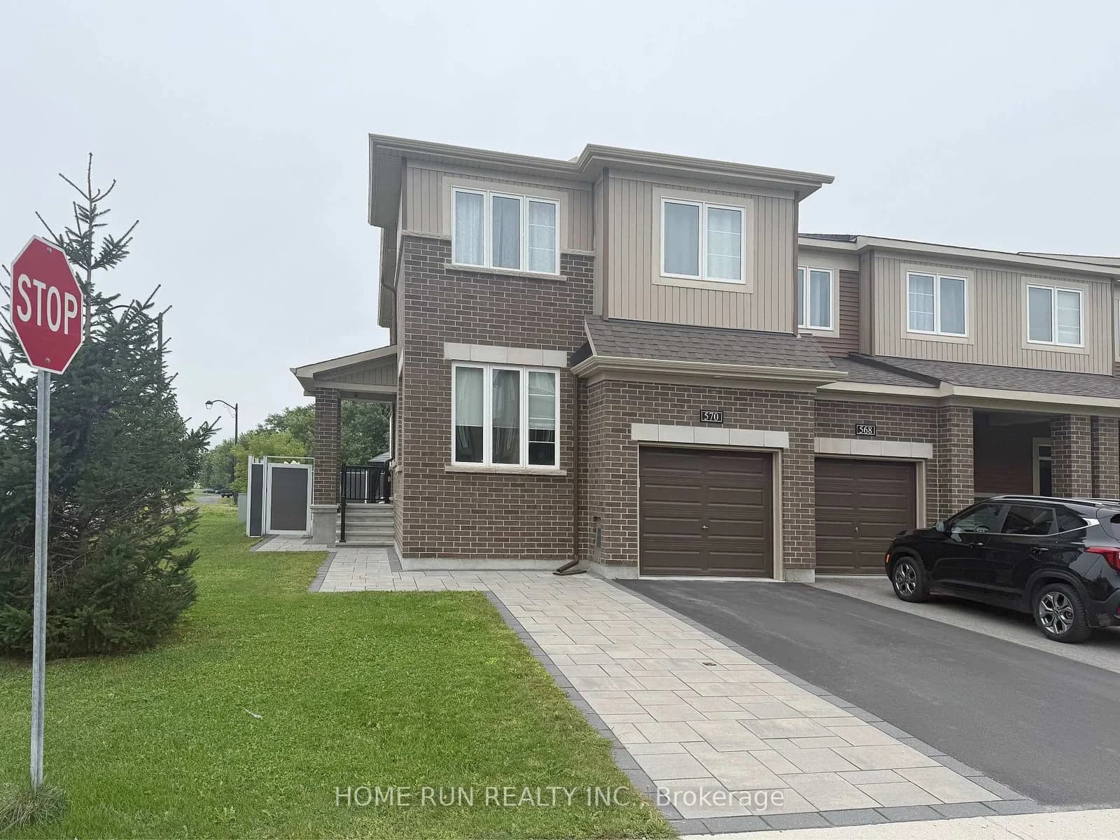 Photo of Clemency Crescent in Ottawa · Barrhaven - Heritage Park